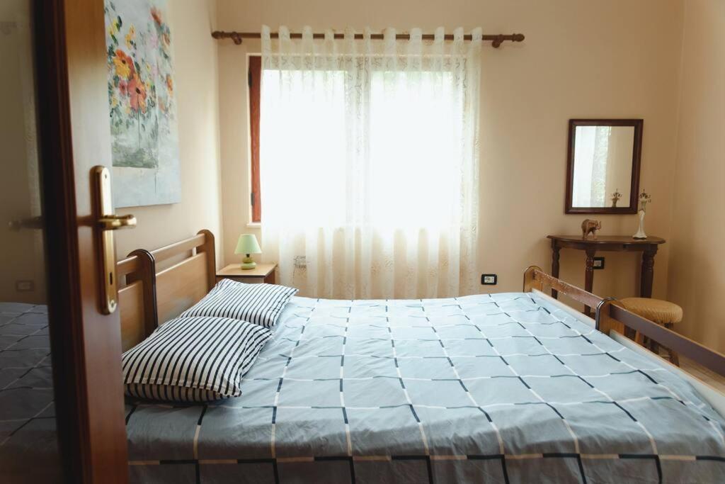 Rare Durres Apartment With Private Parking & Garden Eksteriør billede