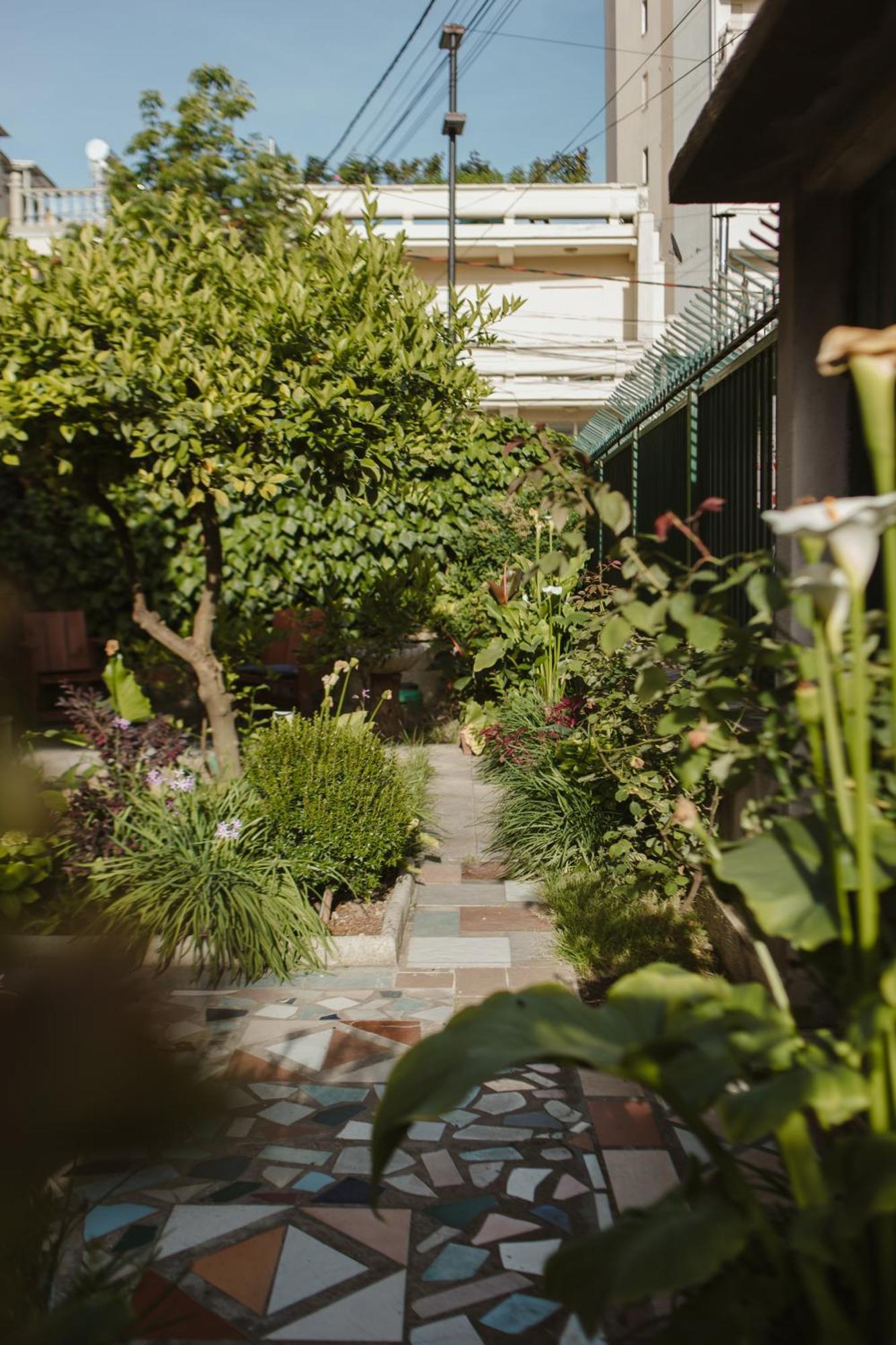 Rare Durres Apartment With Private Parking & Garden Eksteriør billede